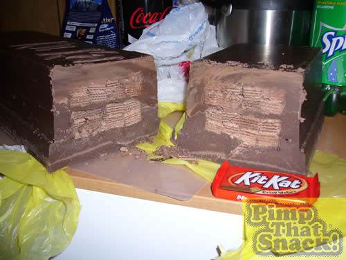 Colossal KitKat - That Snack Epically Supersized